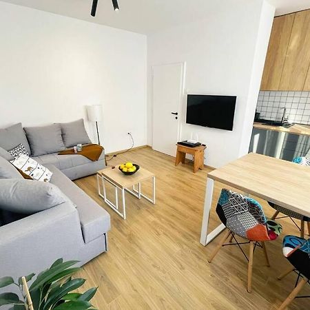 Millennium Bridge Cozy Apartment Top Location Podgorica Bagian luar foto
