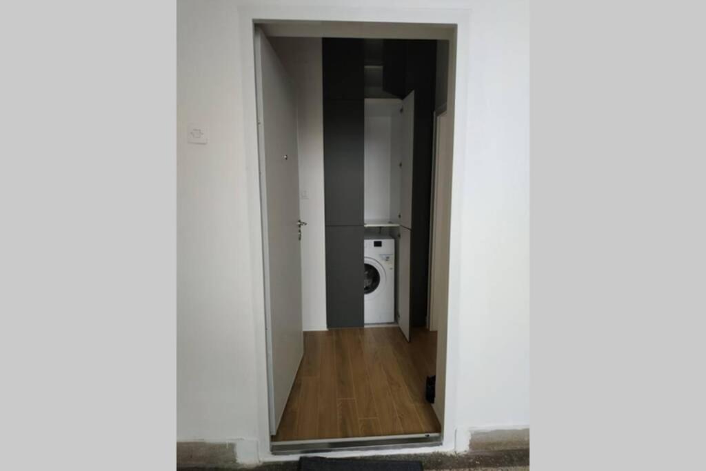 Millennium Bridge Cozy Apartment Top Location Podgorica Bagian luar foto